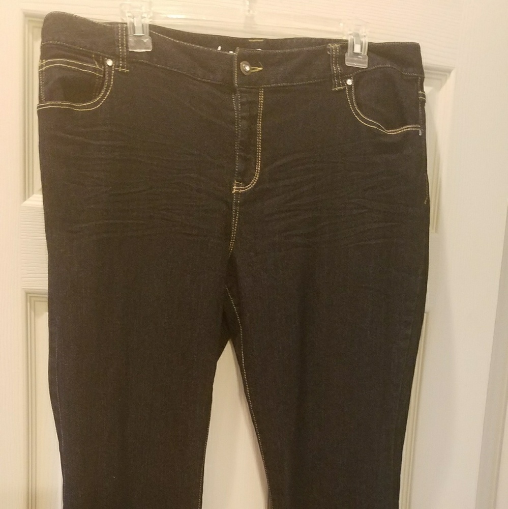 Ladies Denim Regular Fit Flare Leg Jeans